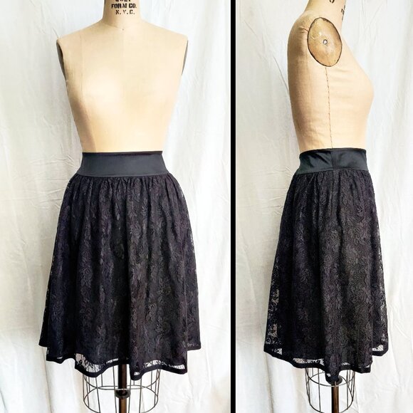 EUC DKNY Donna Karen Black Silk & Lace Knee-Length Full Skirt – 6 Small - Picture 1 of 5